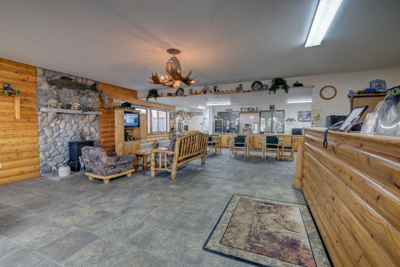 Booneslick Lodge - Neosho Exterior photo